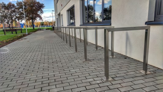 Drugi etap budowy UCS. Miejsca postojowe dla rowerów. Kliknij, aby powiększyć zdjęcie.