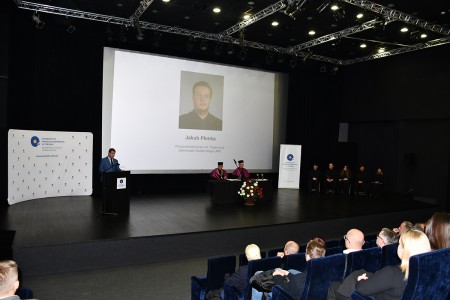 Kliknij, aby powiększyć zdjęcie.
