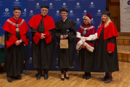 Promocja doktorska 2023. Kliknij, aby powiększyć zdjęcie.