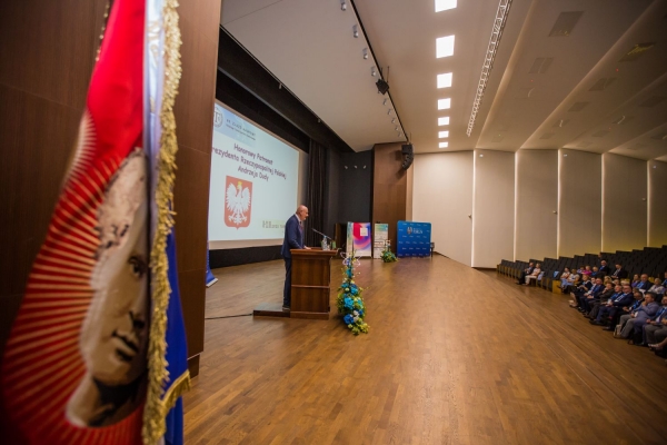 Kliknij, aby powiększyć zdjęcie.