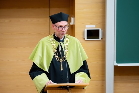 Inauguracja roku akademickiego 2024/25 - kadr. Kliknij, aby powiększyć zdjęcie.