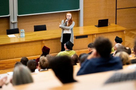Inauguracja roku akademickiego 2024/25 - kadr. Kliknij, aby powiększyć zdjęcie.