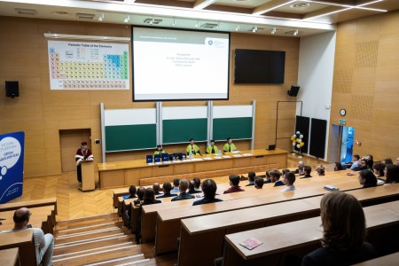 Inauguracja roku akademickiego 2024/25 - kadr. Kliknij, aby powiększyć zdjęcie.
