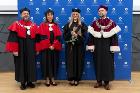 Uroczysta Promocja Doktorska . Kliknij, aby powiększyć zdjęcie.