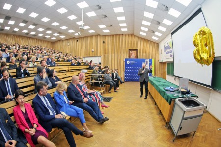 Kliknij, aby powiększyć zdjęcie.