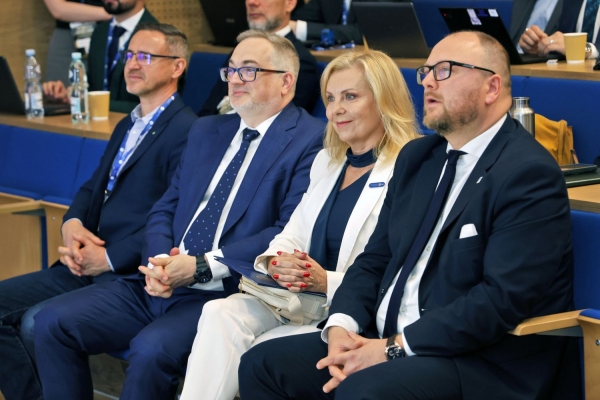 Kliknij, aby powiększyć zdjęcie.