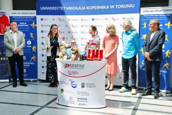 Kliknij, aby powiększyć zdjęcie.