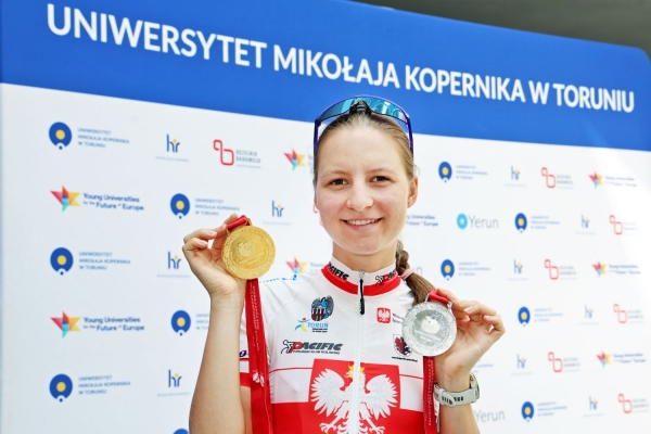 Kliknij, aby powiększyć zdjęcie.