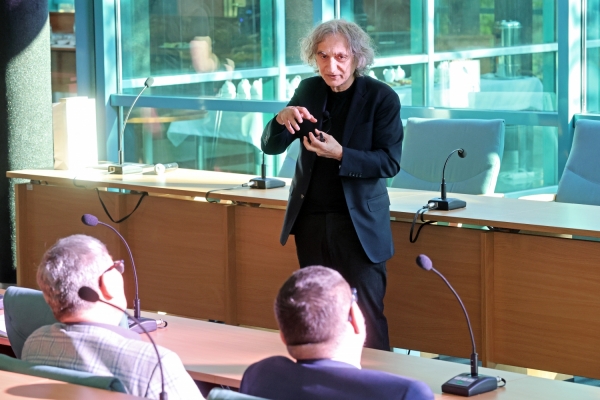 Prof. Oded Galor giving lecture